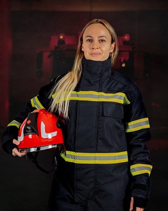 PROTECTIVE EQUIPMENT FOR FIREFIGHTERS